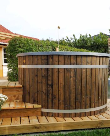 Vildmarksbad Med Ekstern Ovn Plastindsats - Sølund Huse Spahouse