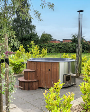 Deluxe Vildmarksbad Glasfiber Thermowood - Sølund Huse Spahouse