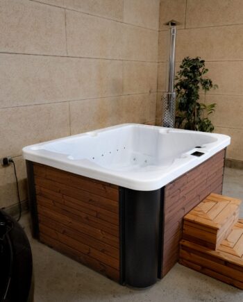 Spabad Hot Tub Firkantet - Sølund Huse Spahouse